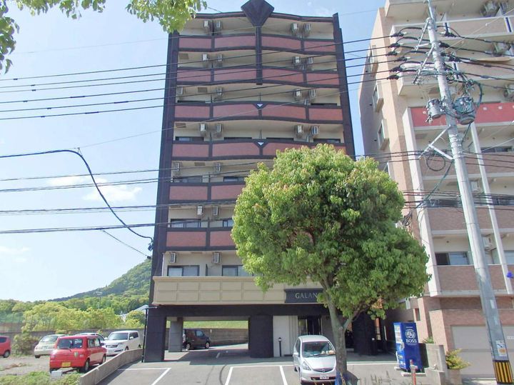 ギャラン文教の外観