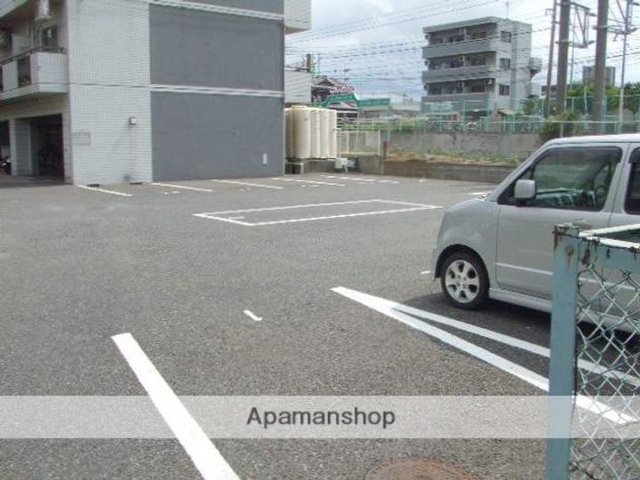 メモリープラザ九産大前の外観