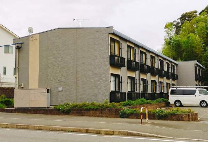 レオパレス若杉の外観