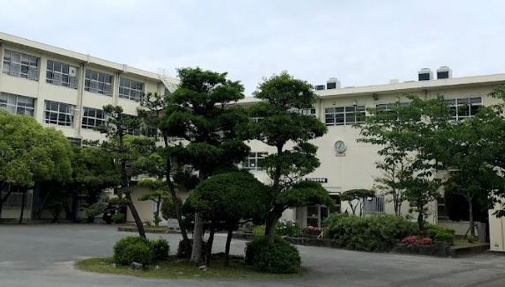 レオネクストパインコート松崎の周辺