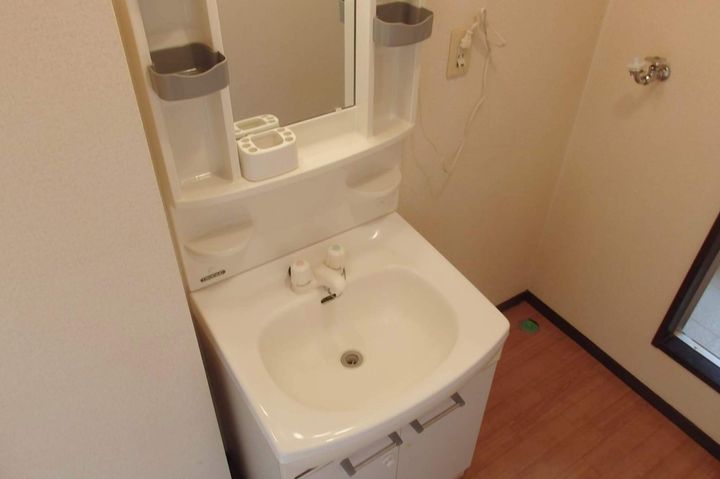 丸昭第2ビルの内装