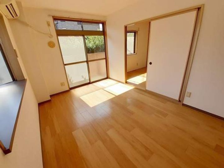 インペリアル津屋崎の居間