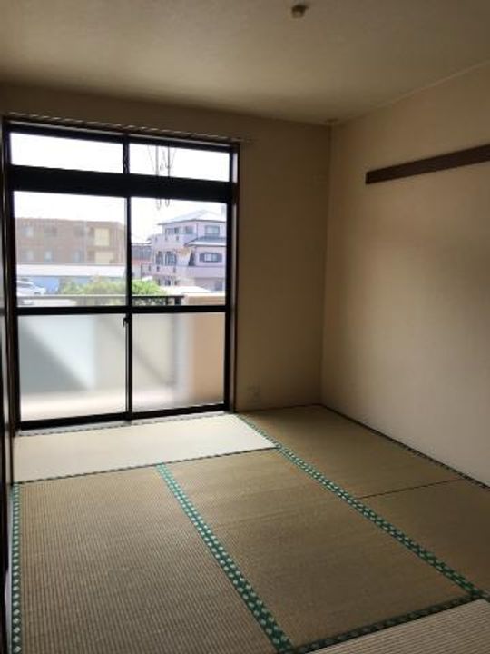 コーポイマージュA棟00201の玄関
