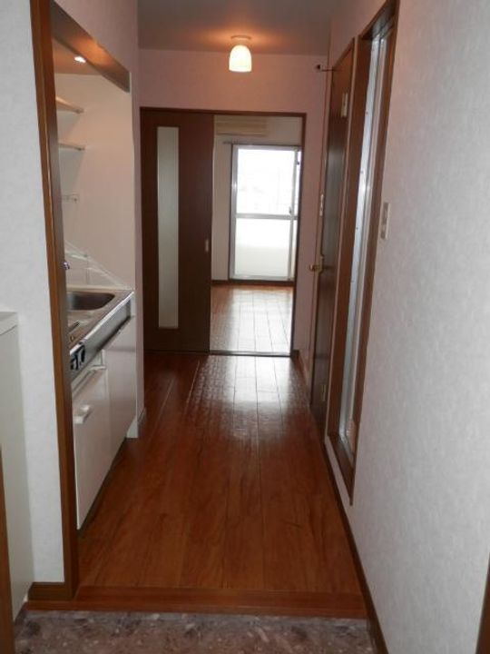 スクエア・Tの玄関