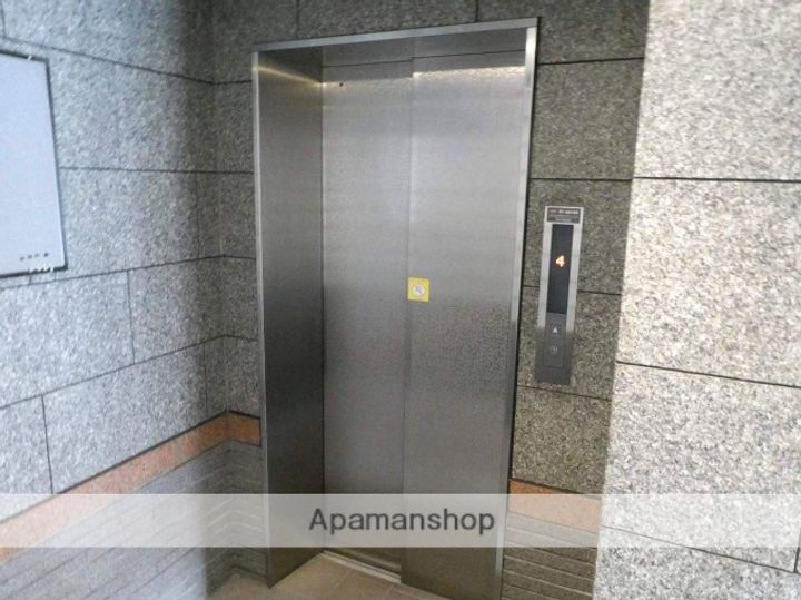 グランシャリオ箱崎の外観