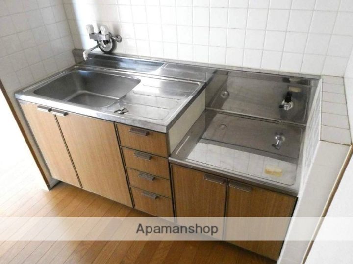 福岡県福岡市東区二又瀬新町の賃貸マンションのキッチン