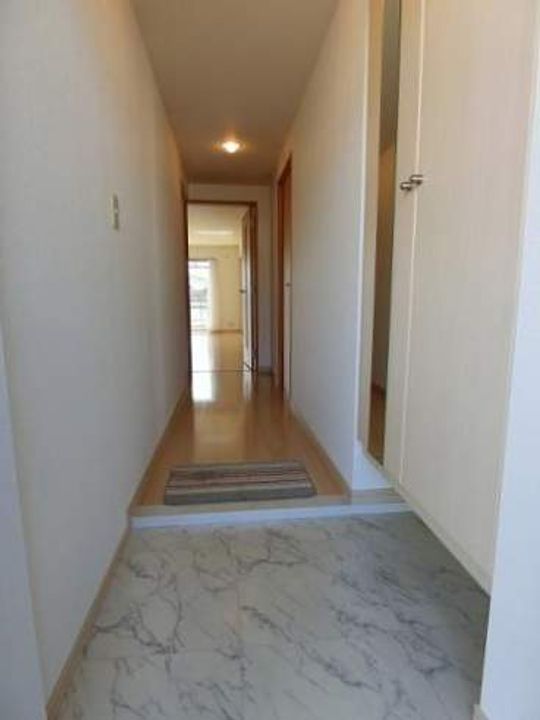 メゾン・フルールの玄関