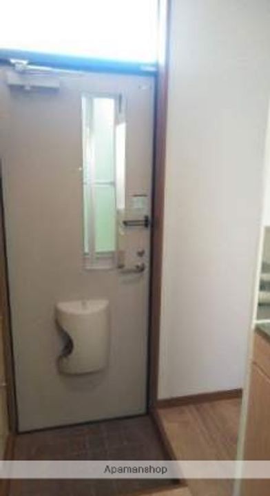 福岡県福岡市東区馬出1丁目の賃貸アパートの玄関