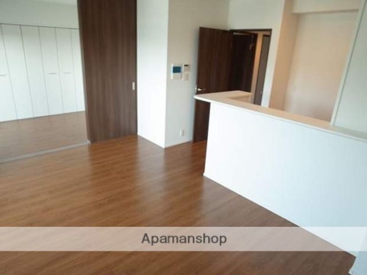 スプリングコート久山の居間