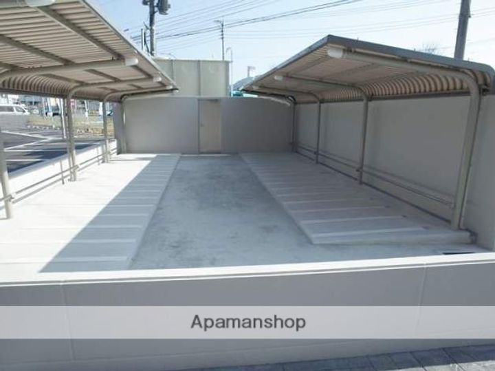 スプリングコート久山の外観