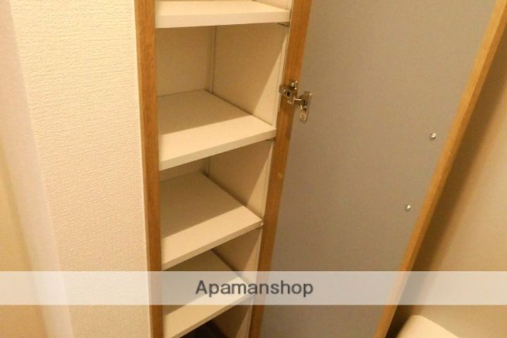 ラフォーレ名残ⅠAの玄関