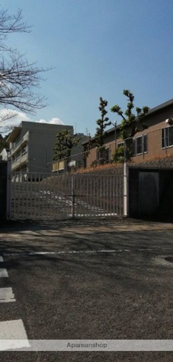 ラフォーレ名残ⅠAの周辺