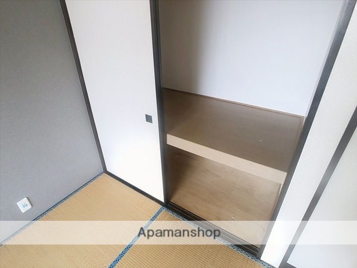 福岡県糟屋郡須惠町大字上須惠の賃貸アパートの内装