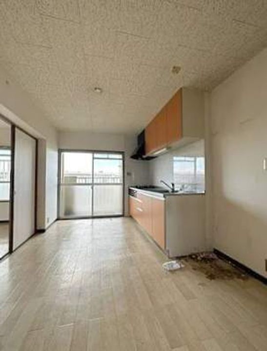 奈多団地25号棟の居間