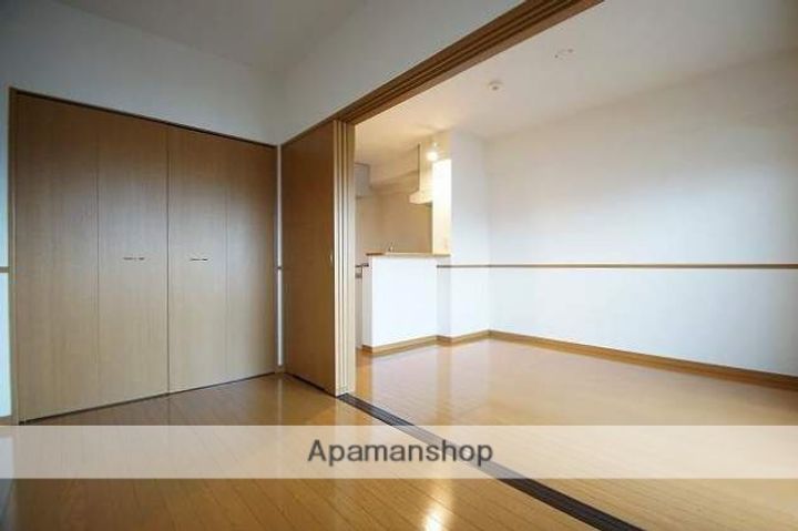 福岡県福岡市東区松島3丁目の賃貸マンションの居間
