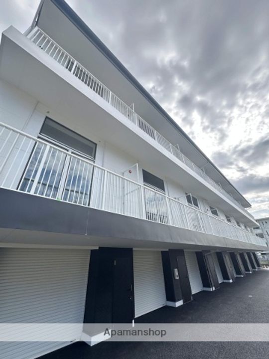 ガレージハウス青葉の外観