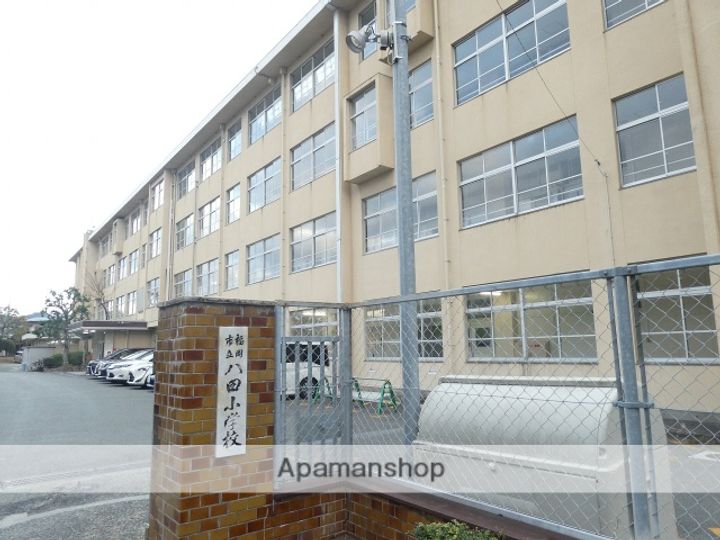 ガレージハウス青葉の周辺