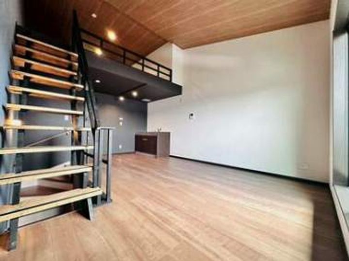 ガレージハウス旭台の内装