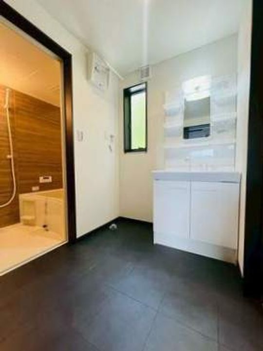 ガレージハウス旭台の内装