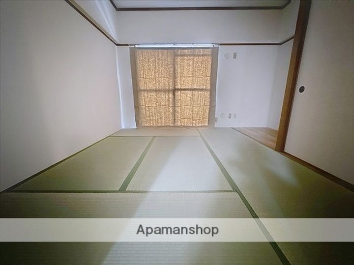 第2高宮台ハイツの居間