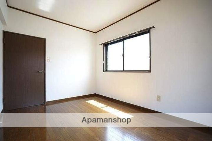 シエスタ平和の内装