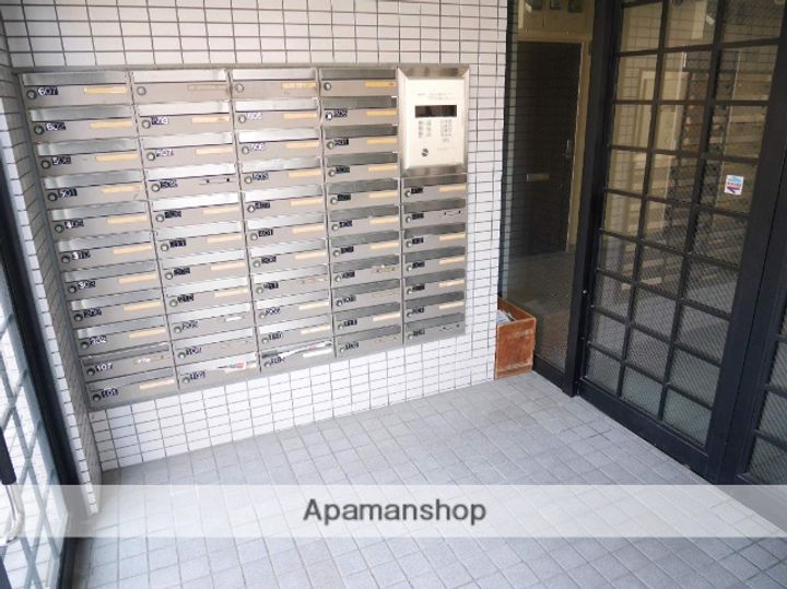 天拝マンションの外観