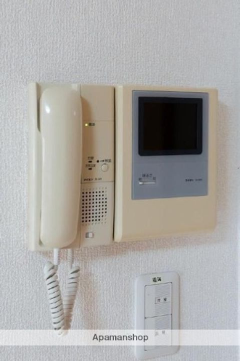PLEAST清水の内装