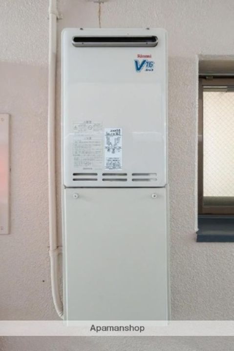 PLEAST清水の内装