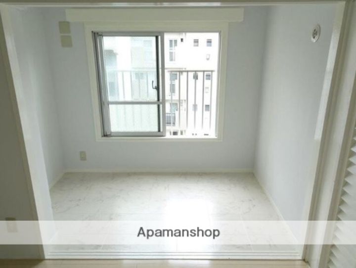 第一大楠マンションの玄関