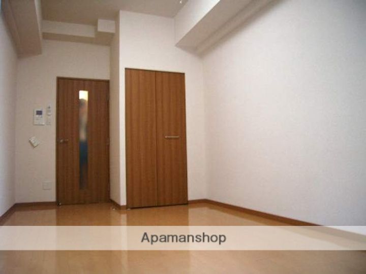 福岡県福岡市博多区博多駅東3丁目の賃貸マンションの居間