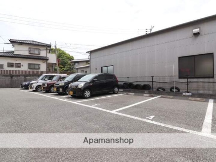 福岡県福岡市南区屋形原1丁目の賃貸マンションの外観