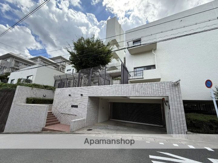 福岡県福岡市南区寺塚2丁目の賃貸マンションの外観