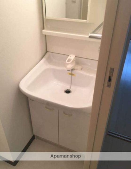 福岡県福岡市中央区大宮2丁目の賃貸マンションの内装
