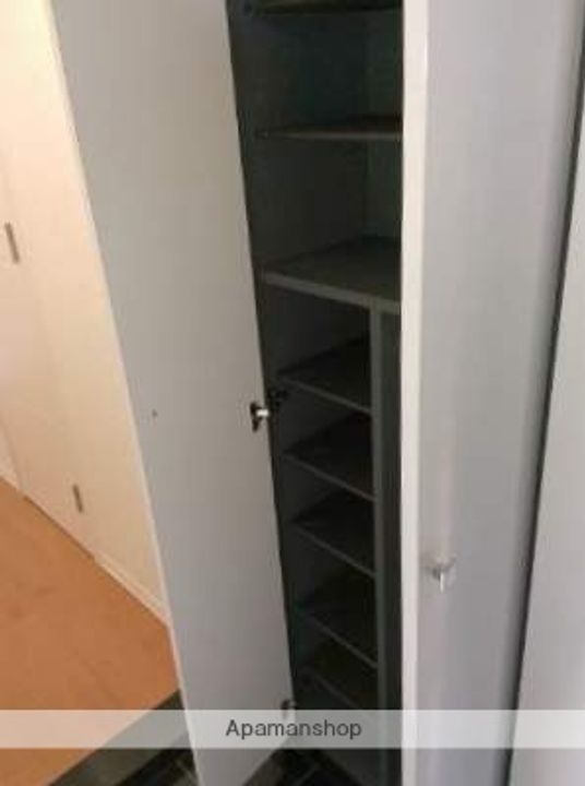 福岡県福岡市中央区高砂2丁目の賃貸マンションの玄関