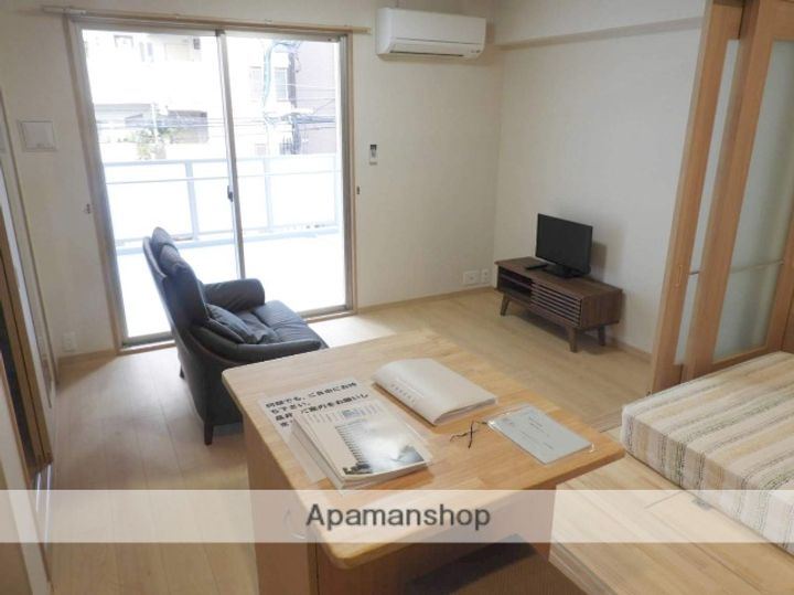 福岡県福岡市中央区高砂2丁目の賃貸マンションの居間