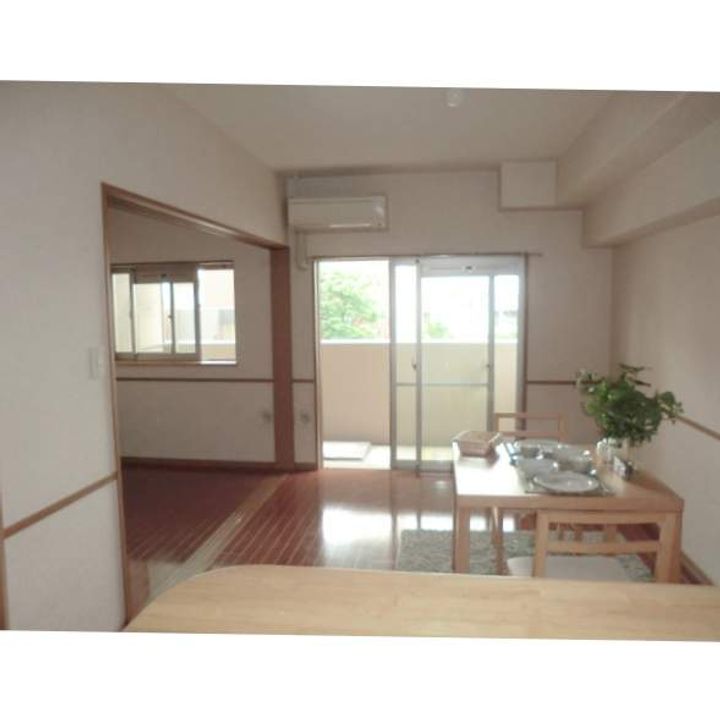 福岡県福岡市博多区堅粕5丁目の賃貸マンションの内装