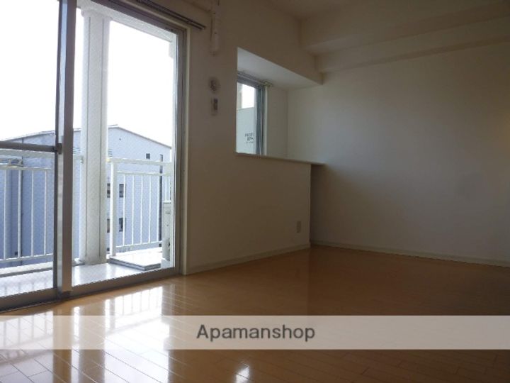 福岡県福岡市博多区東光寺町1丁目の賃貸マンションの内装