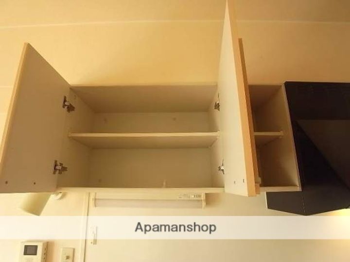 福岡県福岡市博多区東光寺町1丁目の賃貸マンションの内装