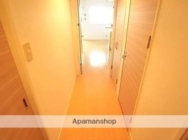 福岡県福岡市博多区東光寺町1丁目の賃貸マンションの玄関