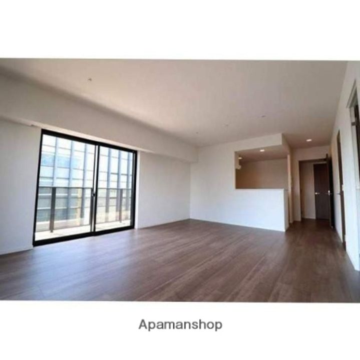 福岡県福岡市中央区渡辺通4丁目の賃貸マンションの居間