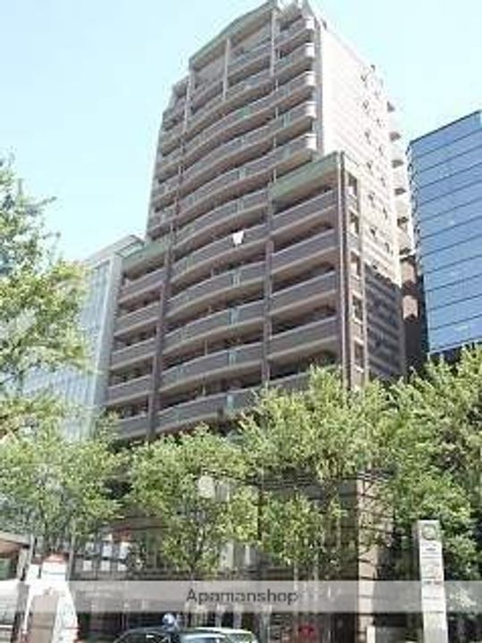 アクタス天神セントラルタワーの外観