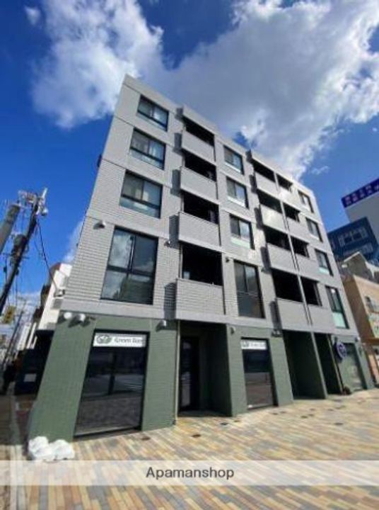 グリーンベース博多の外観