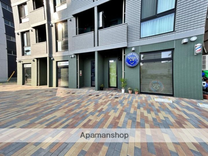 グリーンベース博多の外観