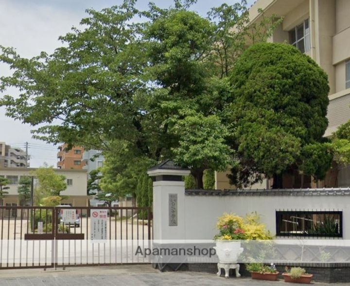 エステートモア大手門の周辺