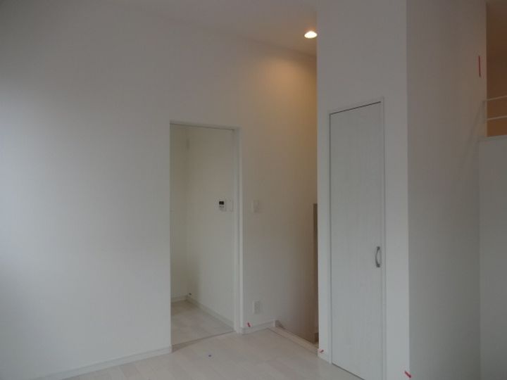 福岡県福岡市博多区井相田3丁目の賃貸アパートの居間