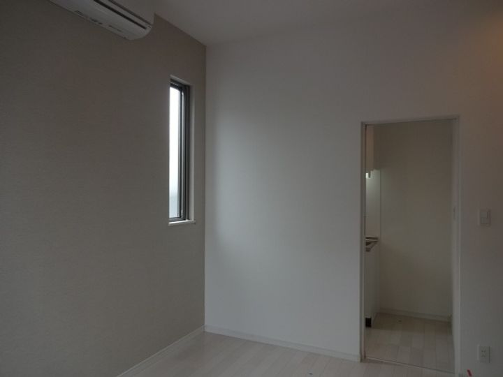 福岡県福岡市博多区井相田3丁目の賃貸アパートの居間