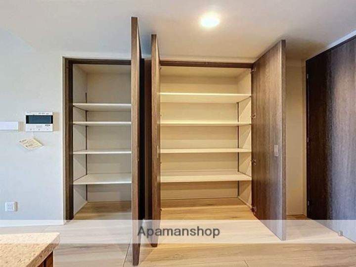 福岡県福岡市中央区清川2丁目の賃貸マンションの内装