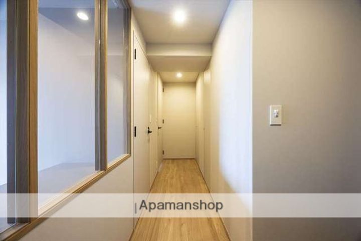 福岡県福岡市中央区今川1丁目の賃貸マンションの玄関