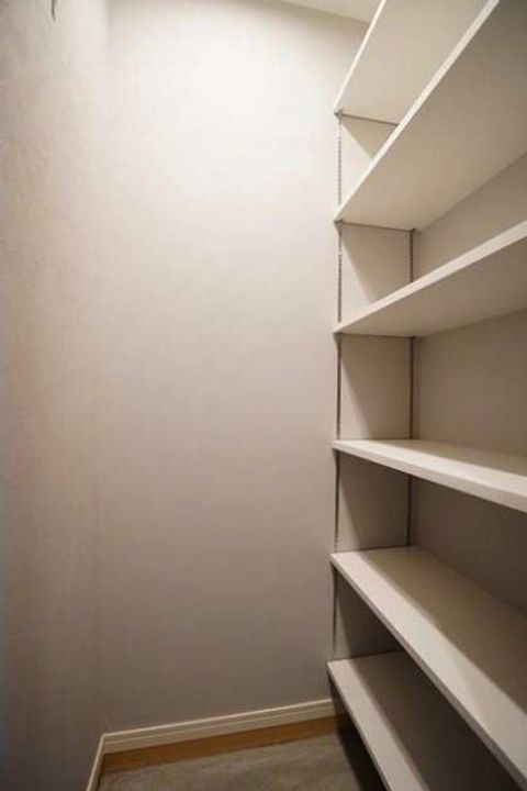 福岡県福岡市中央区平和3丁目の賃貸マンションの内装