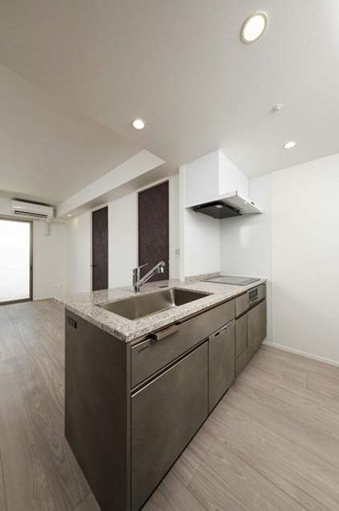 福岡県福岡市博多区住吉2丁目の賃貸マンションのキッチン